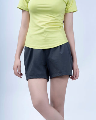 Quần Short Nữ Xếp Ly Co Giãn